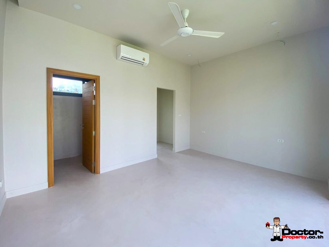 3 Bedroom Pool Villa in Mae Nam, Koh Samui – For Sale