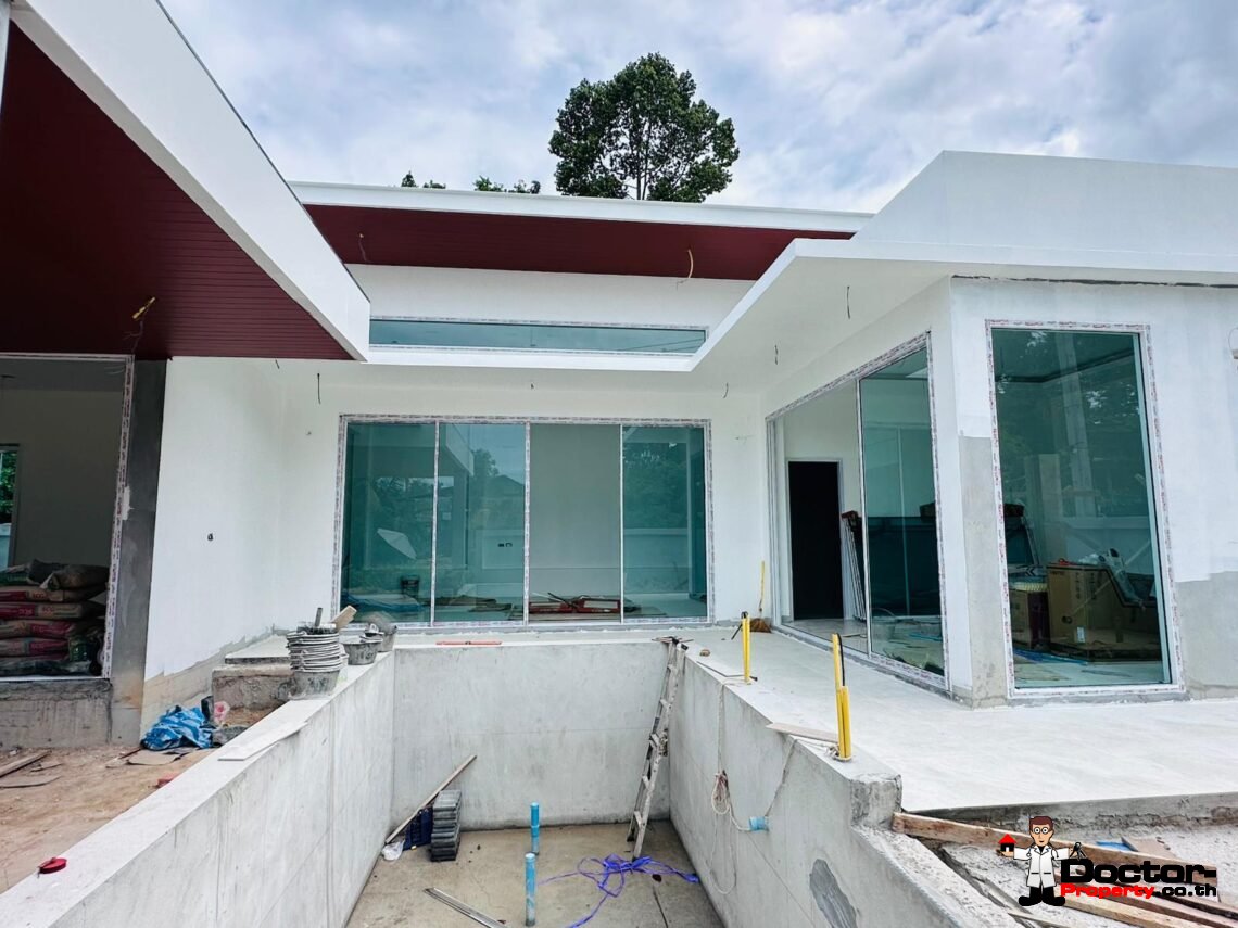 2 Bedroom Pool Villa in Chaweng, Koh Samui – For Sale