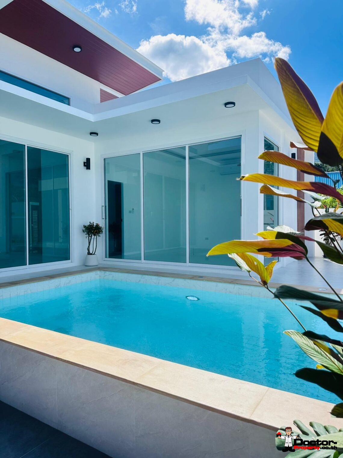 2 Bedroom Pool Villa in Chaweng, Koh Samui – For Sale