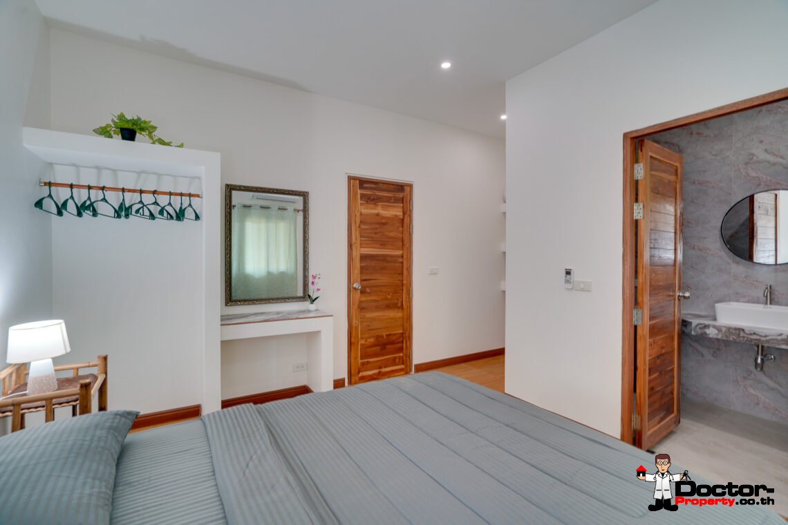 7 Bedroom Resort with Pool in Lipa Noi, Koh Samui – For Sale