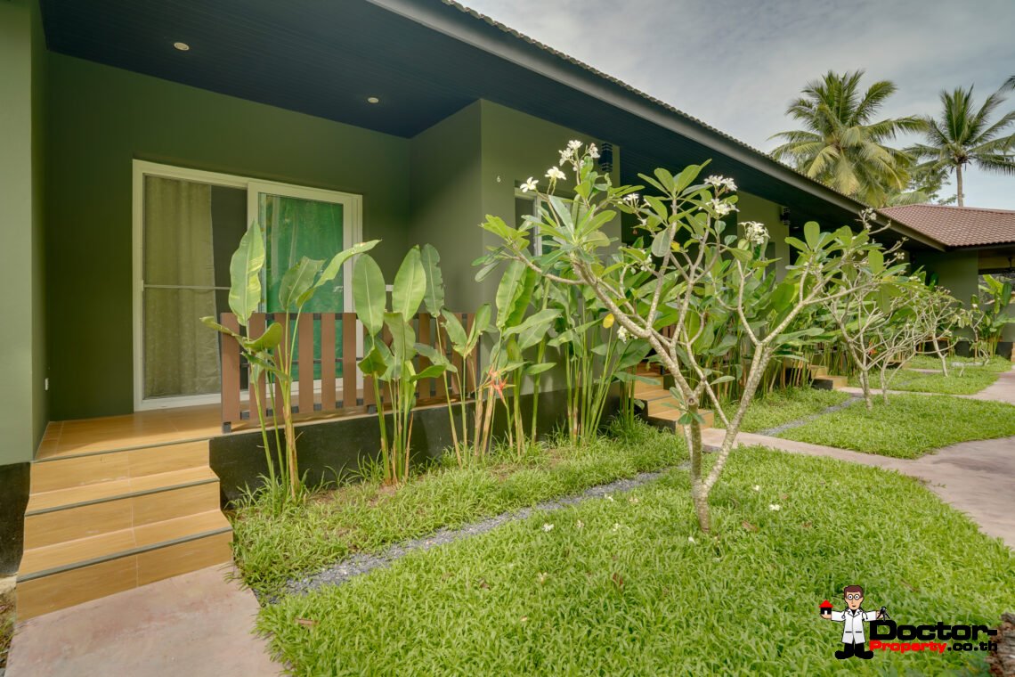 7 Bedroom Resort with Pool in Lipa Noi, Koh Samui – For Sale