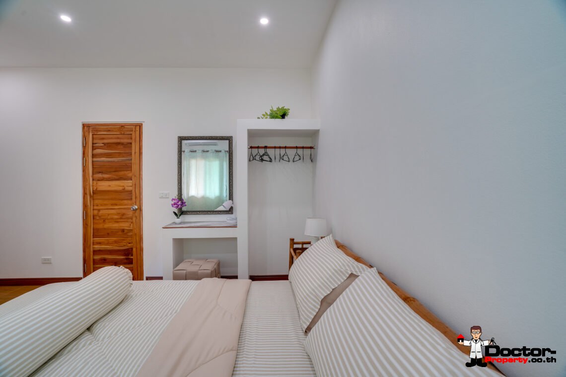 7 Bedroom Resort with Pool in Lipa Noi, Koh Samui – For Sale