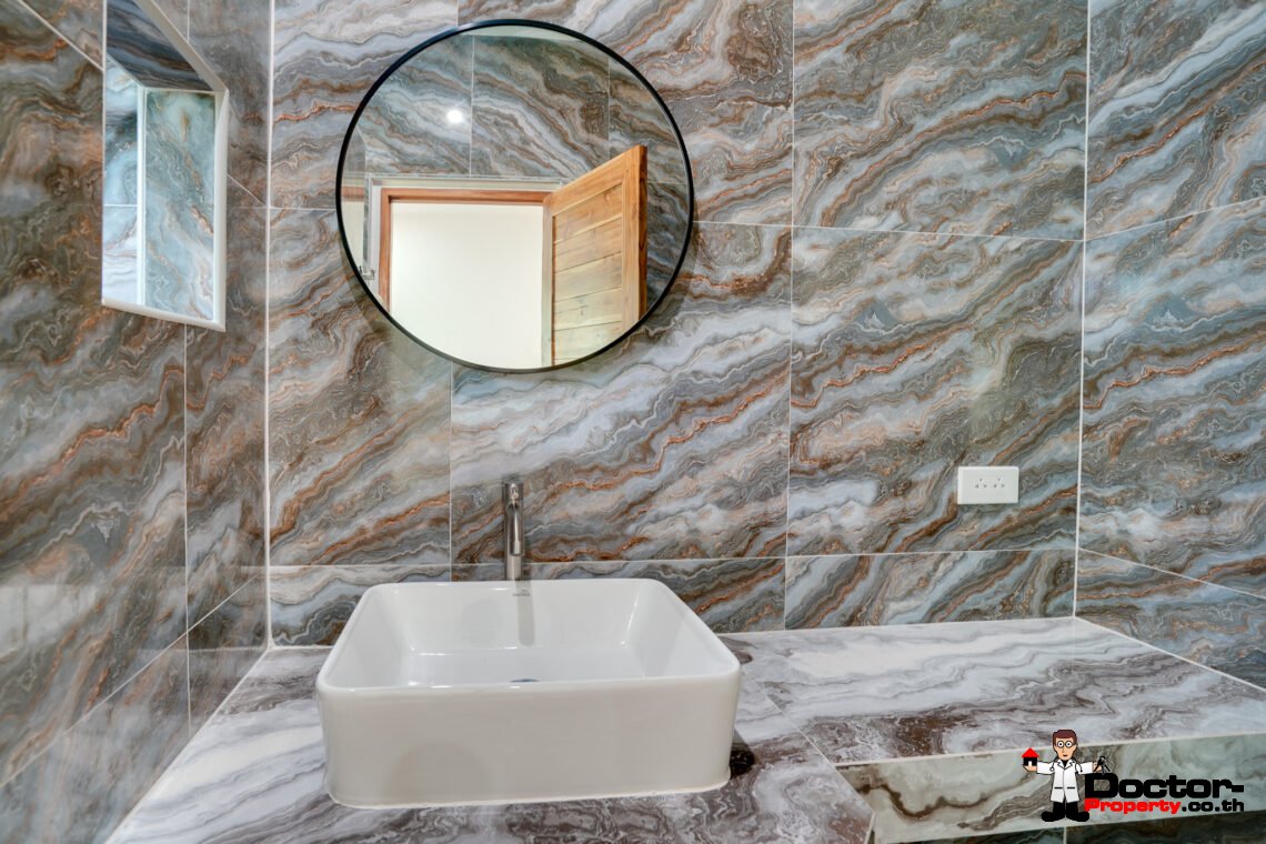 7 Bedroom Resort with Pool in Lipa Noi, Koh Samui – For Sale