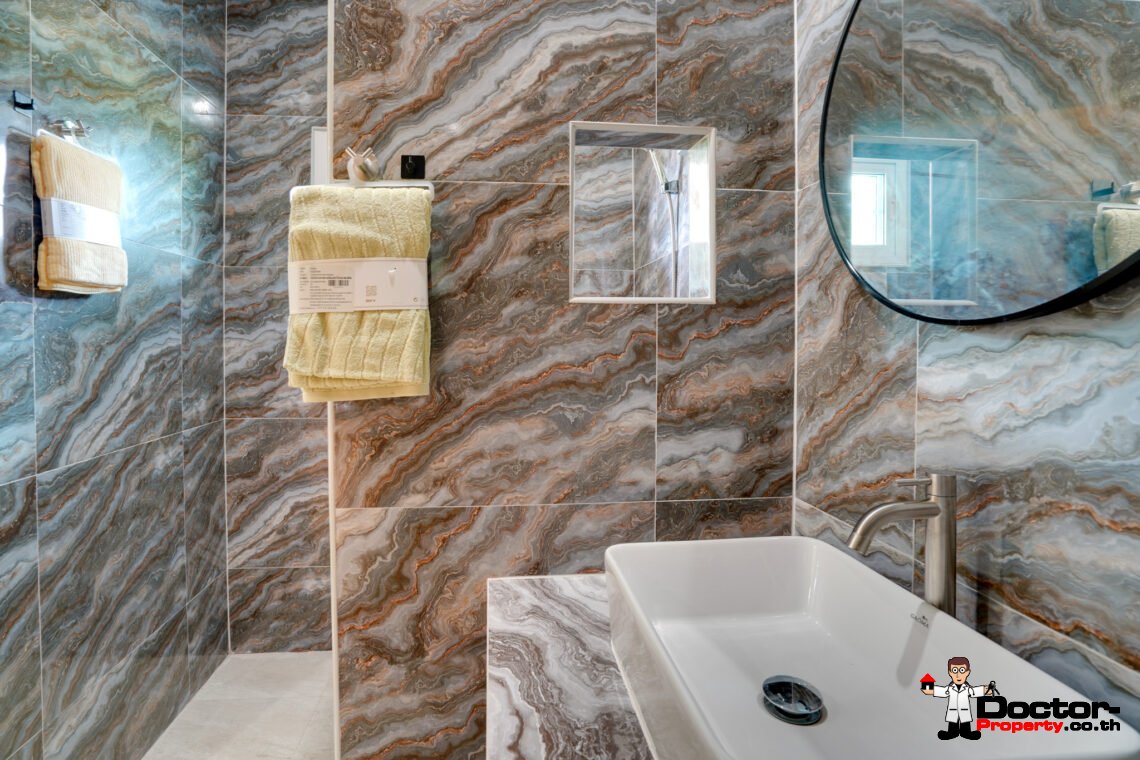 7 Bedroom Resort with Pool in Lipa Noi, Koh Samui – For Sale