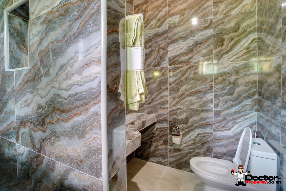 7 Bedroom Resort with Pool in Lipa Noi, Koh Samui – For Sale