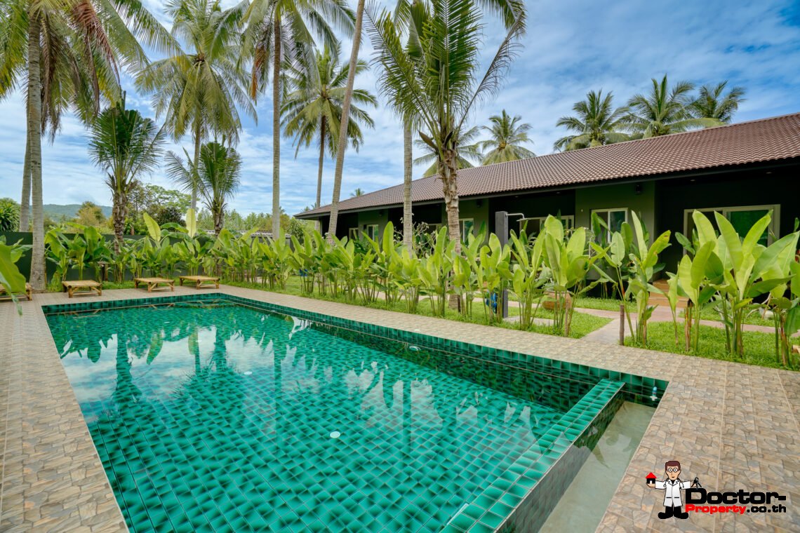 7 Bedroom Resort with Pool in Lipa Noi, Koh Samui – For Sale