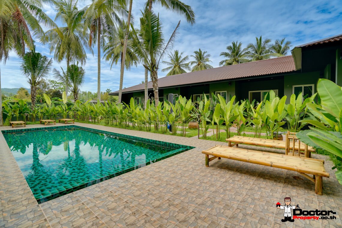 7 Bedroom Resort with Pool in Lipa Noi, Koh Samui – For Sale