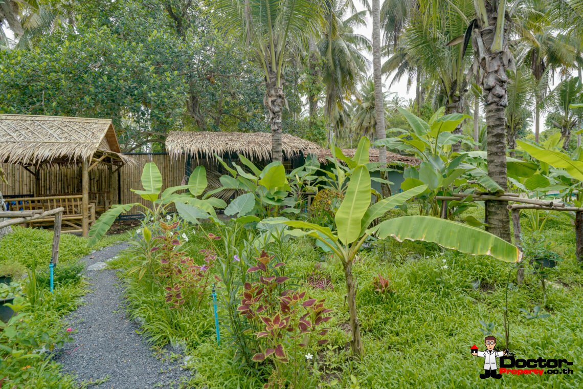 7 Bedroom Resort with Pool in Lipa Noi, Koh Samui – For Sale