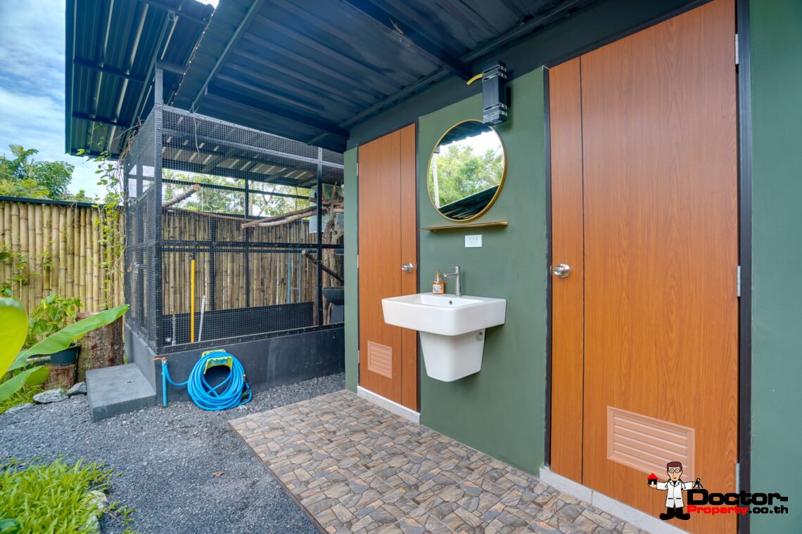 7 Bedroom Resort with Pool in Lipa Noi, Koh Samui – For Sale