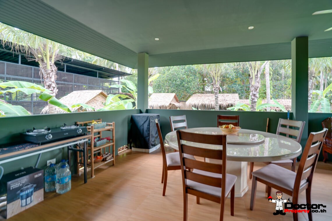 7 Bedroom Resort with Pool in Lipa Noi, Koh Samui – For Sale