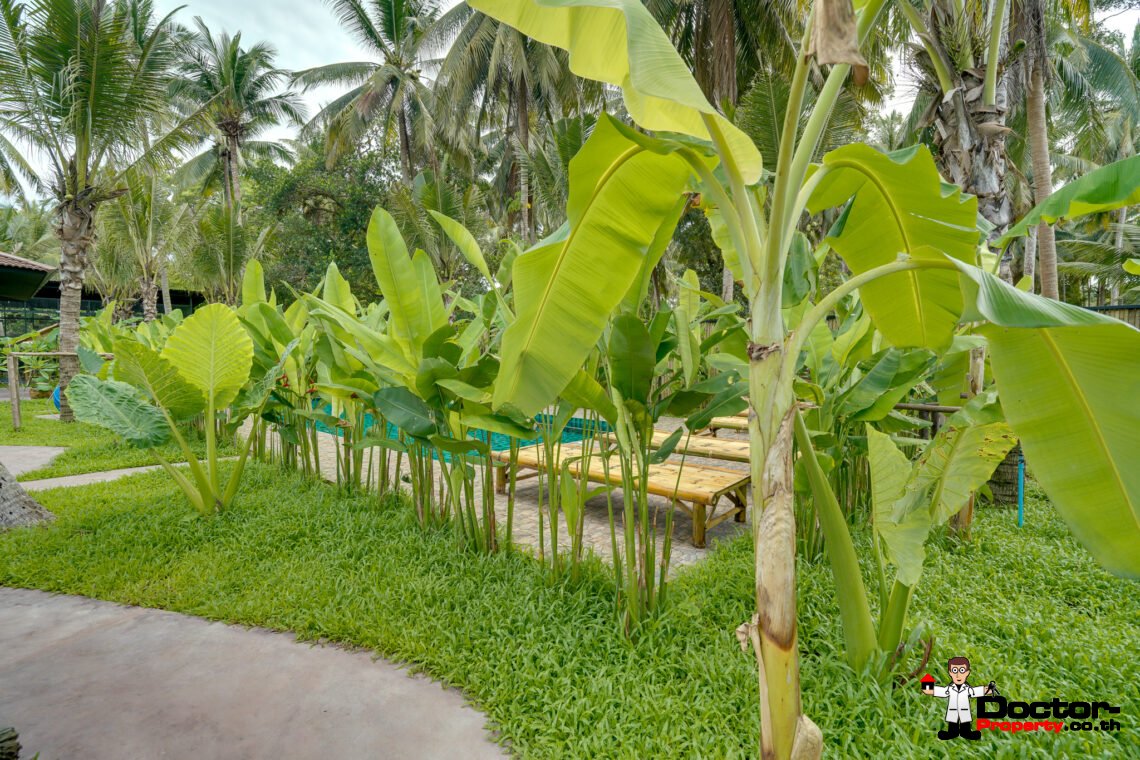 7 Bedroom Resort with Pool in Lipa Noi, Koh Samui – For Sale