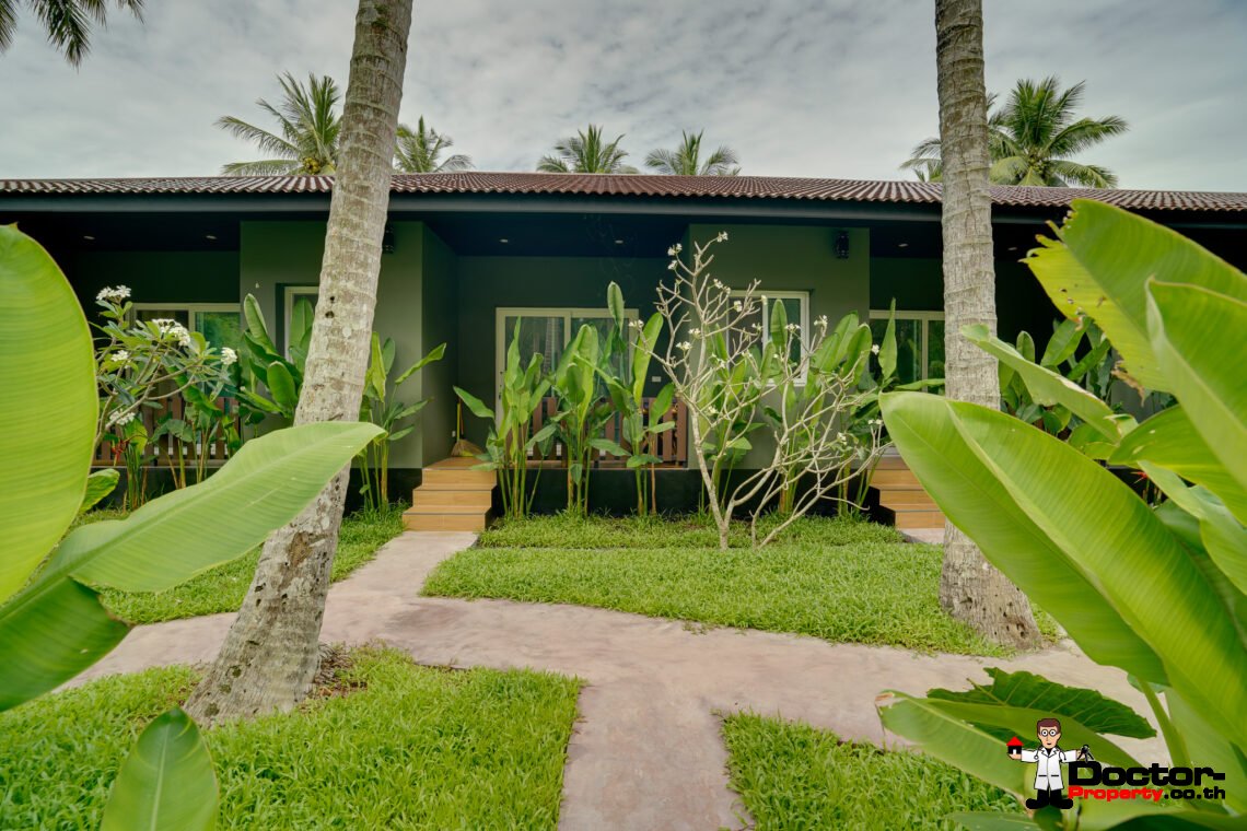 7 Bedroom Resort with Pool in Lipa Noi, Koh Samui – For Sale