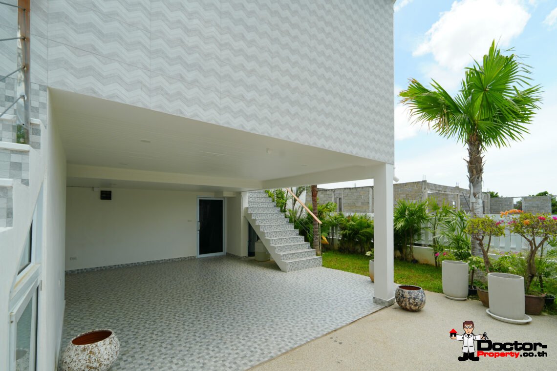 3 Bedroom Pool Villa in Plai Laem, Koh Samui – For Sale