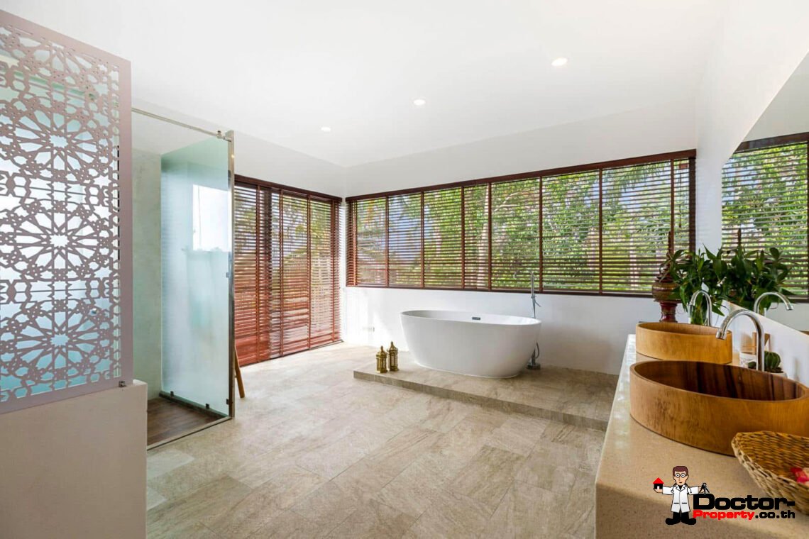 Tropical 3 Bedroom Pool Villa in Mae Nam, Koh Samui – For Sale