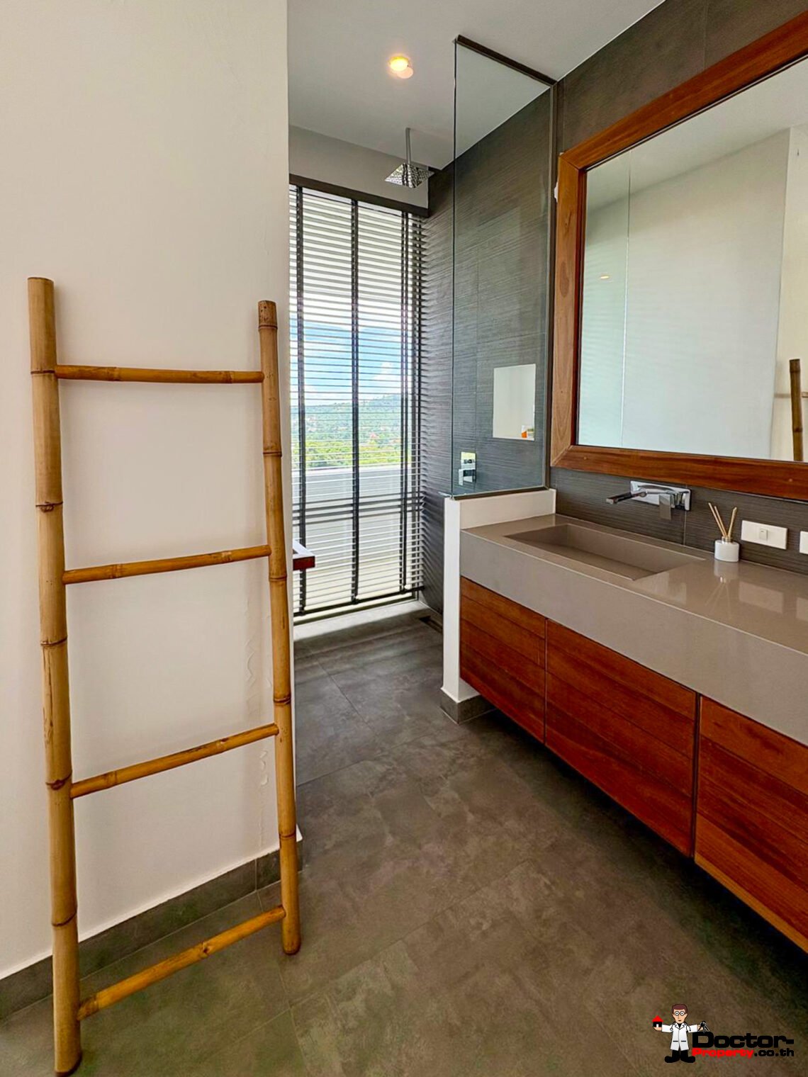 Spacious 3 Bedroom Pool Villa in Bo Phut, Koh Samui – For Sale