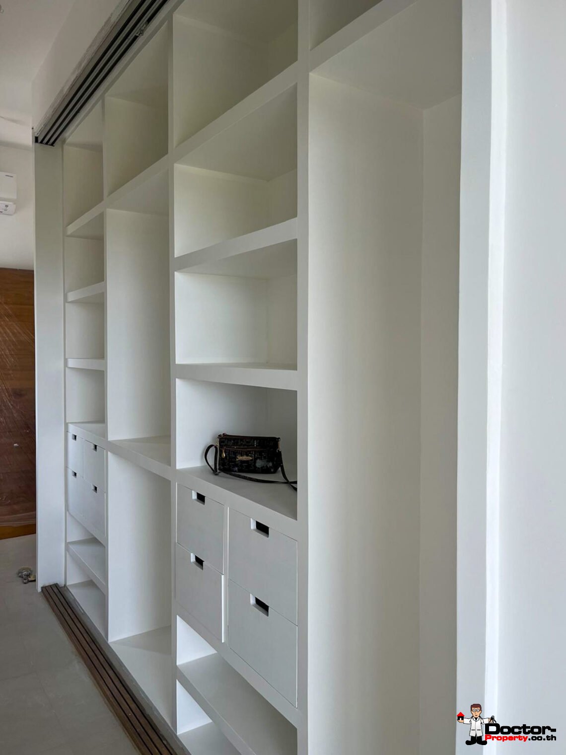 Spacious 3 Bedroom Pool Villa in Bo Phut, Koh Samui – For Sale