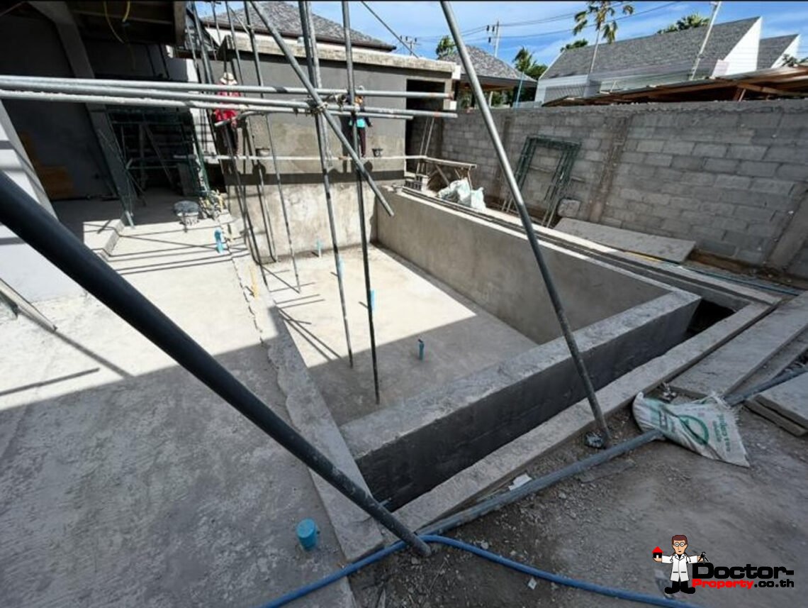 3 Bedroom Pool Villa in Bang Rak, Koh Samui – For Sale