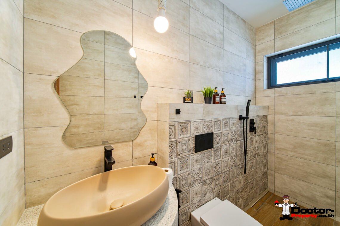 Modern 3 Bedroom Pool Villa in Plai Laem, Koh Samui – For Sale