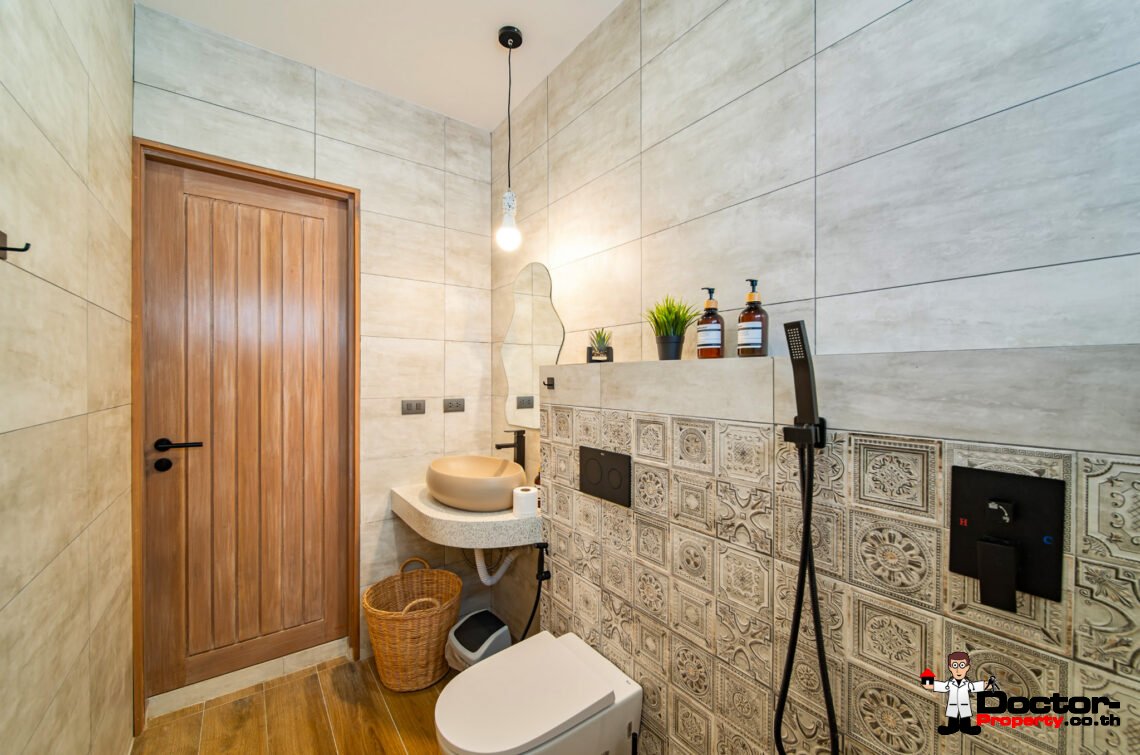 Modern 3 Bedroom Pool Villa in Plai Laem, Koh Samui – For Sale