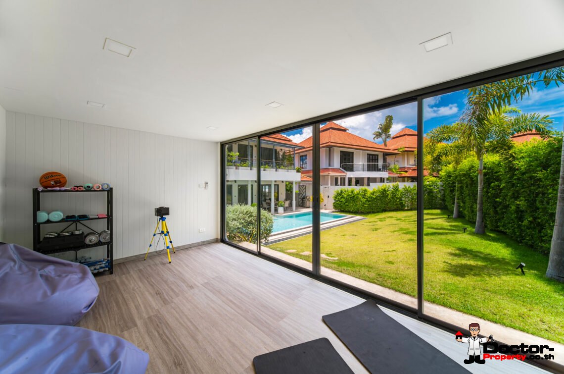 Modern 3 Bedroom Pool Villa in Plai Laem, Koh Samui – For Sale