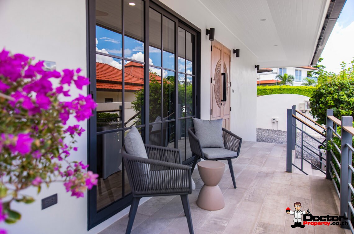 Modern 3 Bedroom Pool Villa in Plai Laem, Koh Samui – For Sale