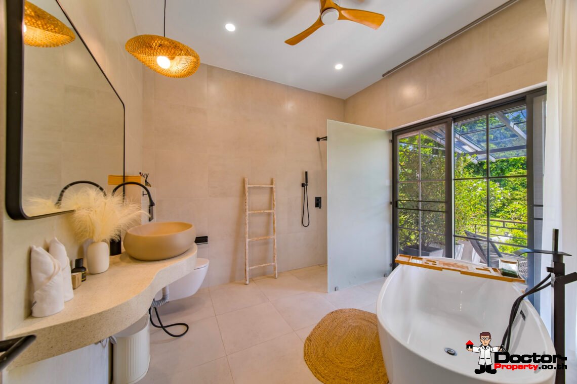 Modern 3 Bedroom Pool Villa in Plai Laem, Koh Samui – For Sale