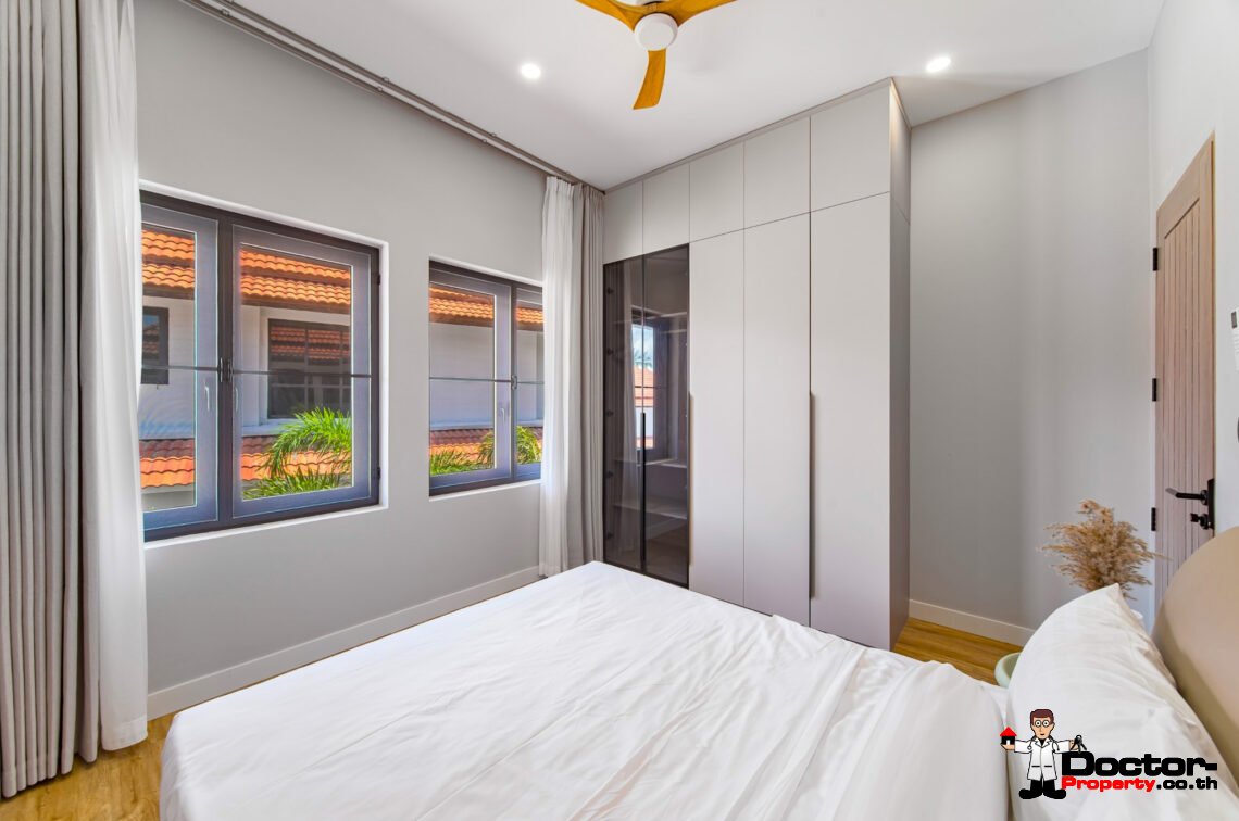Modern 3 Bedroom Pool Villa in Plai Laem, Koh Samui – For Sale