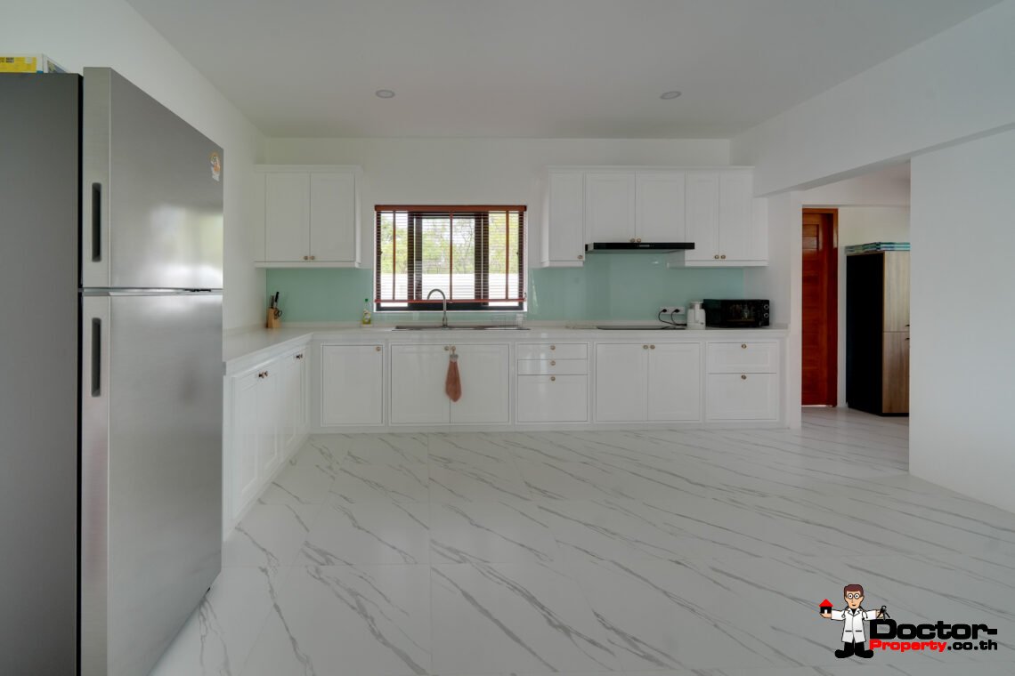 3 Bedroom Private Pool Villa in Mae Nam, Koh Samui – For Sale