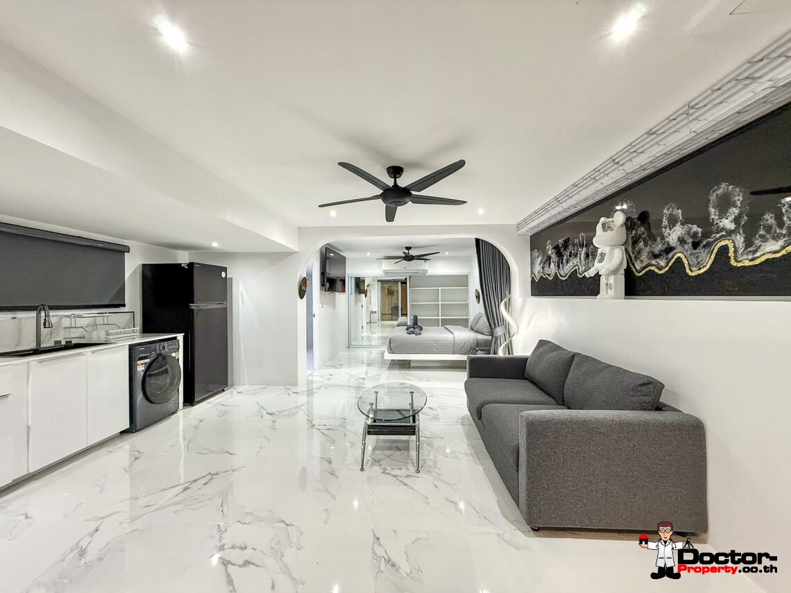 Tropical 3 Bedroom Private Pool Villa in Lamai – For Sale