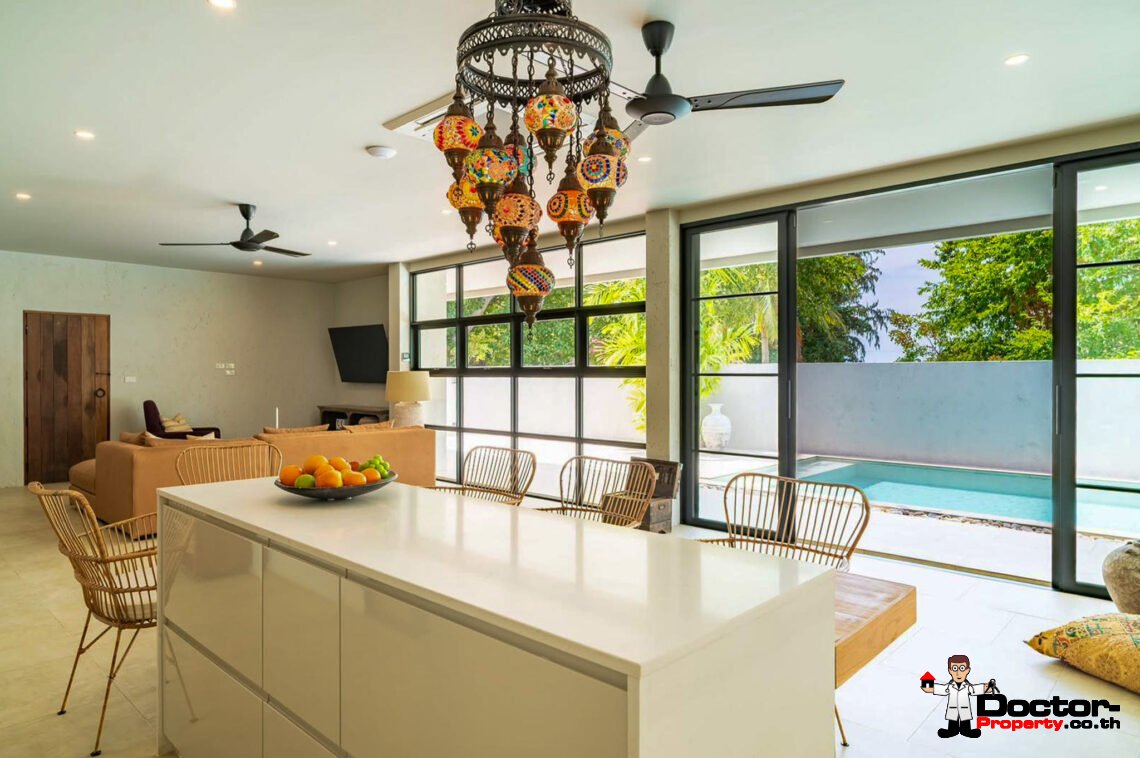 2 Bedroom Pool Villa just 50 metres to the Beach in Leam Sir, Koh Samui – For Sale