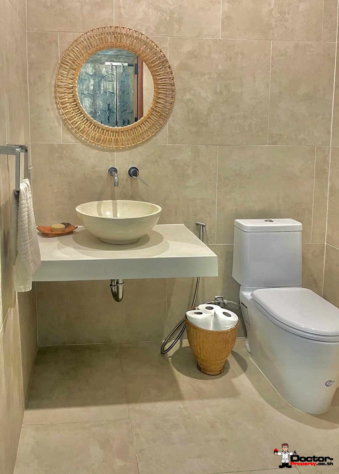 2 Bedroom Pool Villa just 50 metres to the Beach in Leam Sir, Koh Samui – For Sale