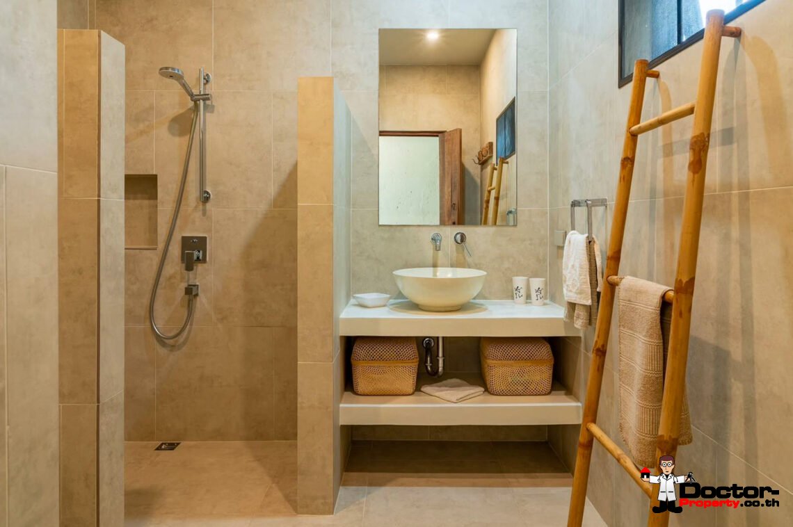 2 Bedroom Pool Villa just 50 metres to the Beach in Leam Sir, Koh Samui – For Sale