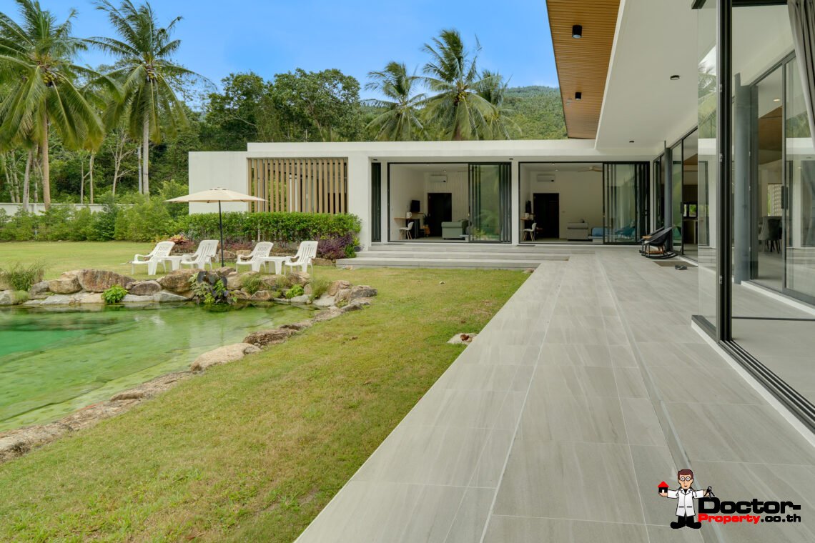 Spacious 4 Bedroom Pool Villa in Taling Ngam, Koh Samui – For Sale