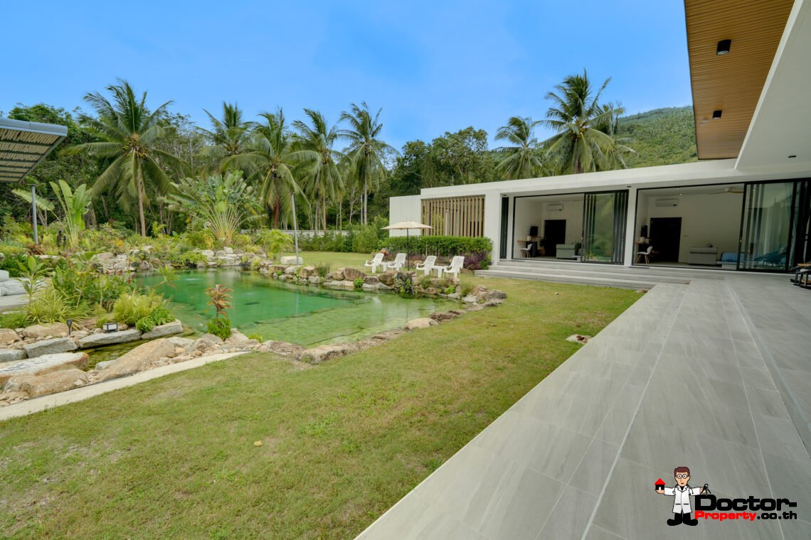 Spacious 4 Bedroom Pool Villa in Taling Ngam, Koh Samui – For Sale