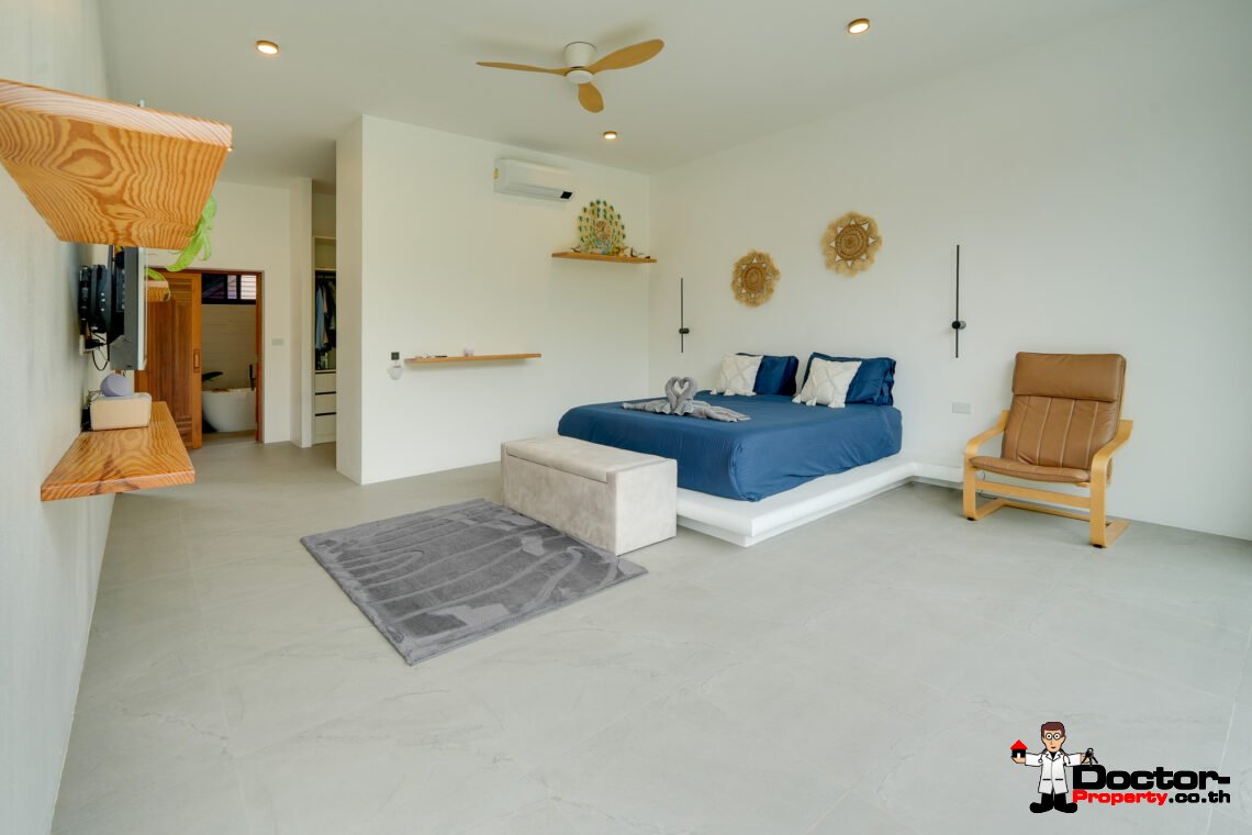 Spacious 4 Bedroom Pool Villa in Taling Ngam, Koh Samui – For Sale