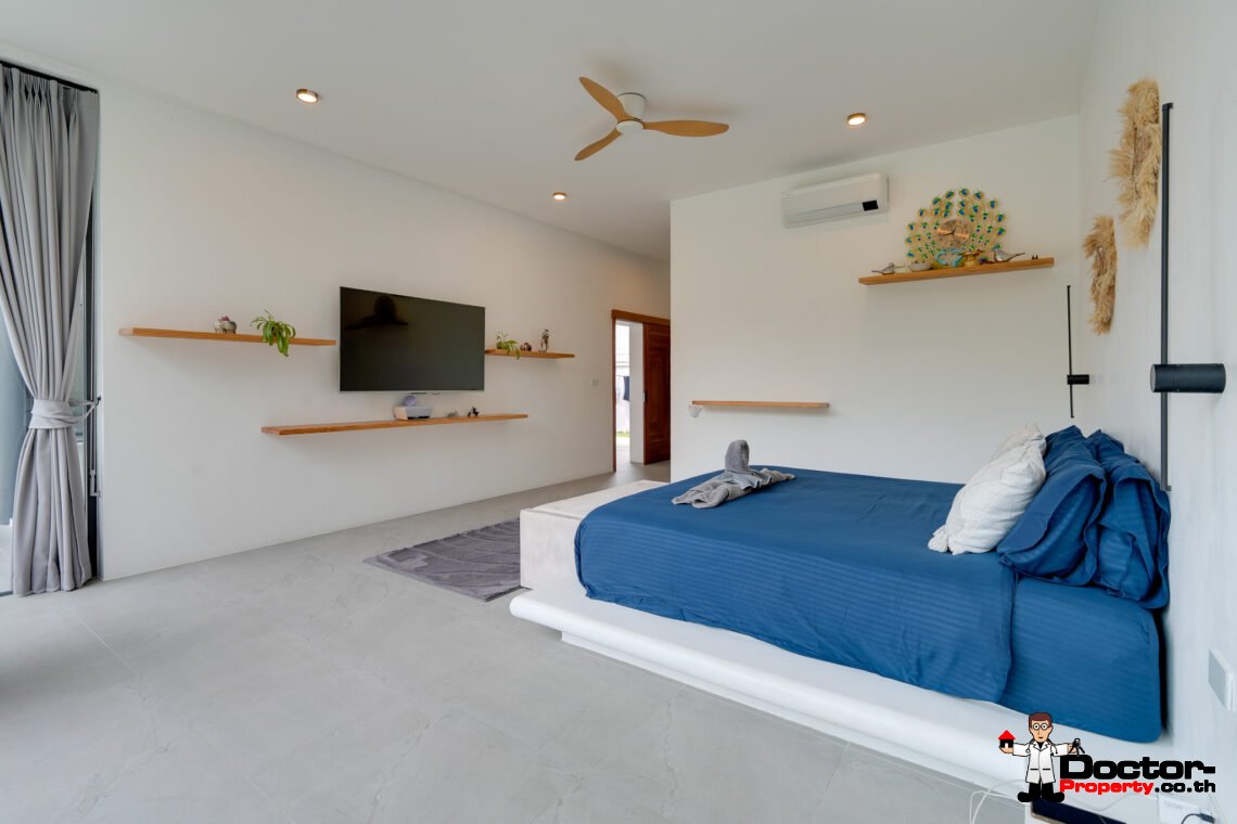 Spacious 4 Bedroom Pool Villa in Taling Ngam, Koh Samui – For Sale