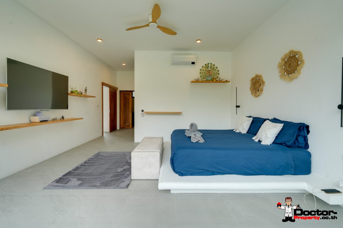 Spacious 4 Bedroom Pool Villa in Taling Ngam, Koh Samui – For Sale