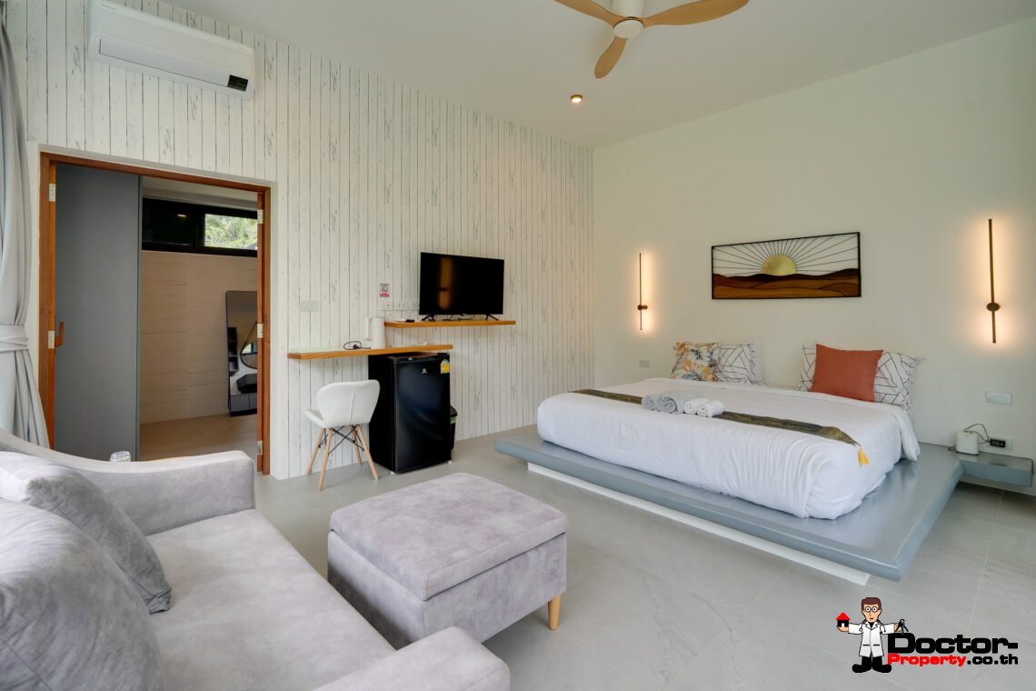 Spacious 4 Bedroom Pool Villa in Taling Ngam, Koh Samui – For Sale