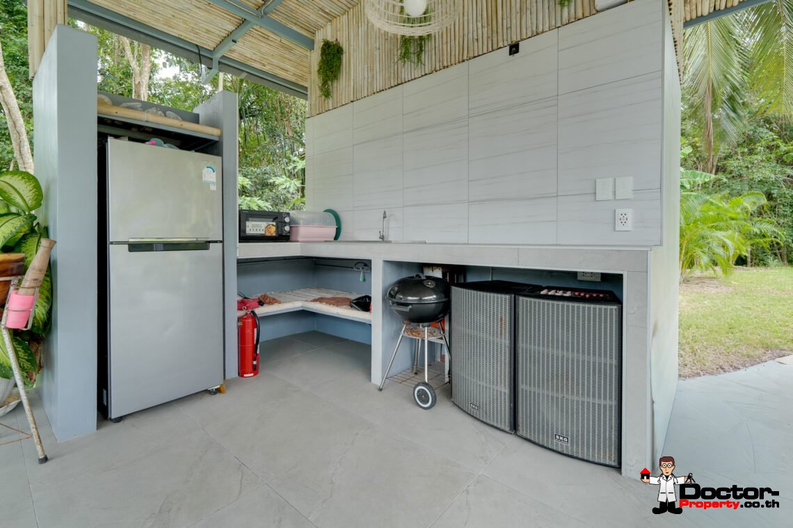 Spacious 4 Bedroom Pool Villa in Taling Ngam, Koh Samui – For Sale