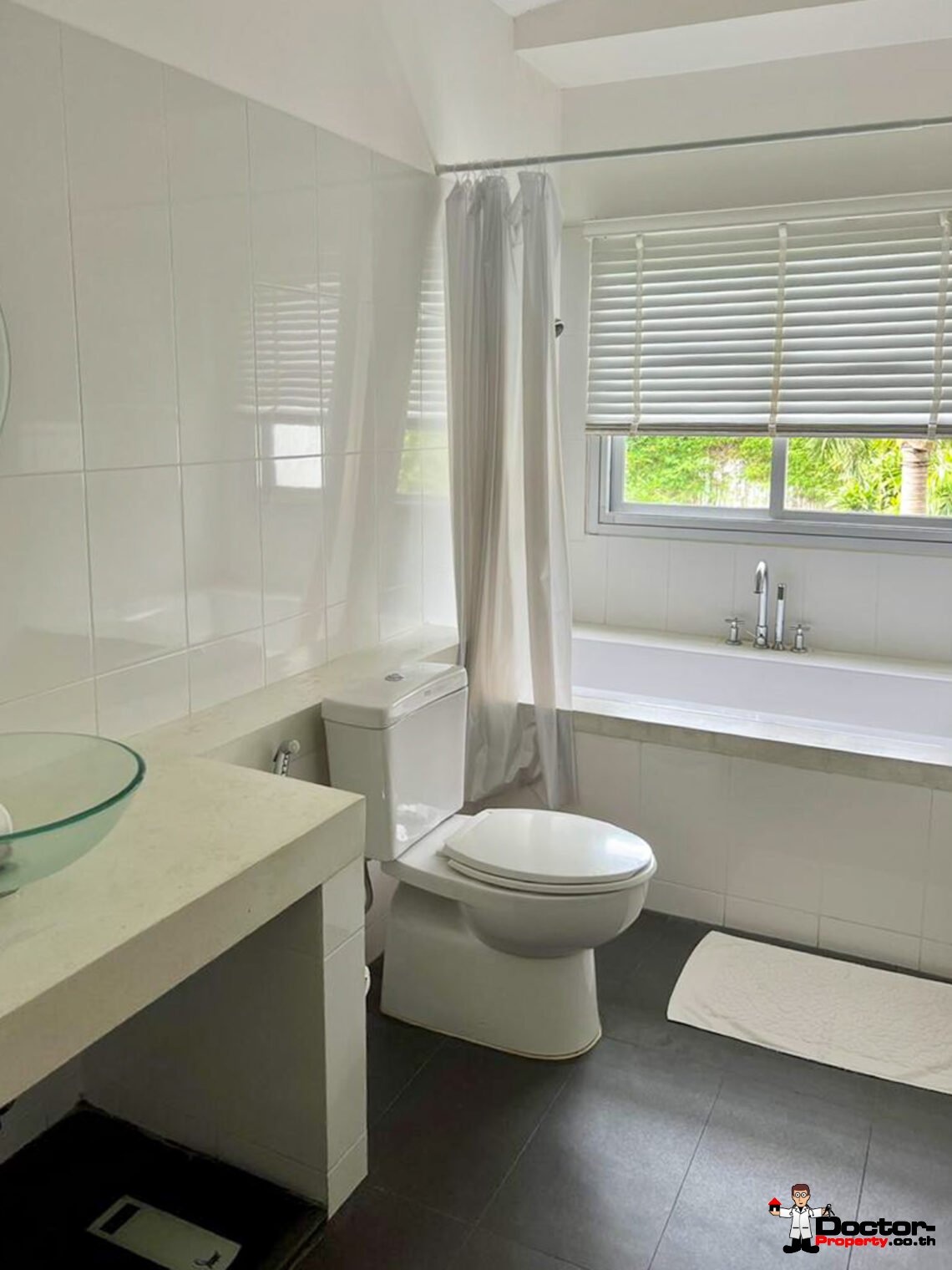 Modern 3 Bedroom Pool Villa in Plai Laem, Koh Samui – For Sale