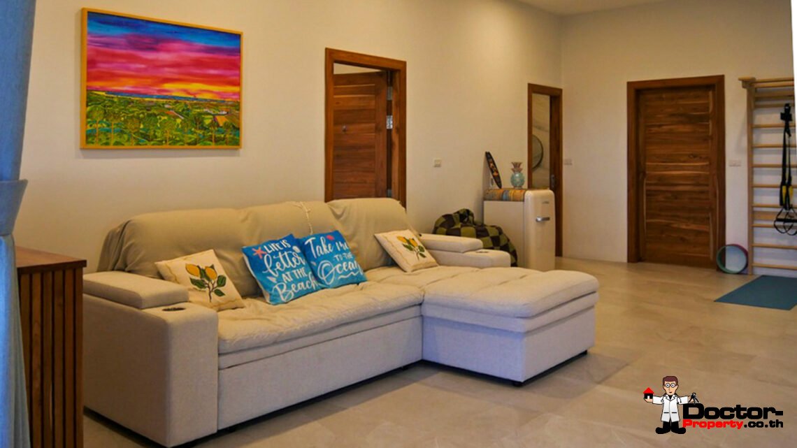 4 Bedroom Pool Villa with Sea View in Mae Nam, Koh Samui – For Sale