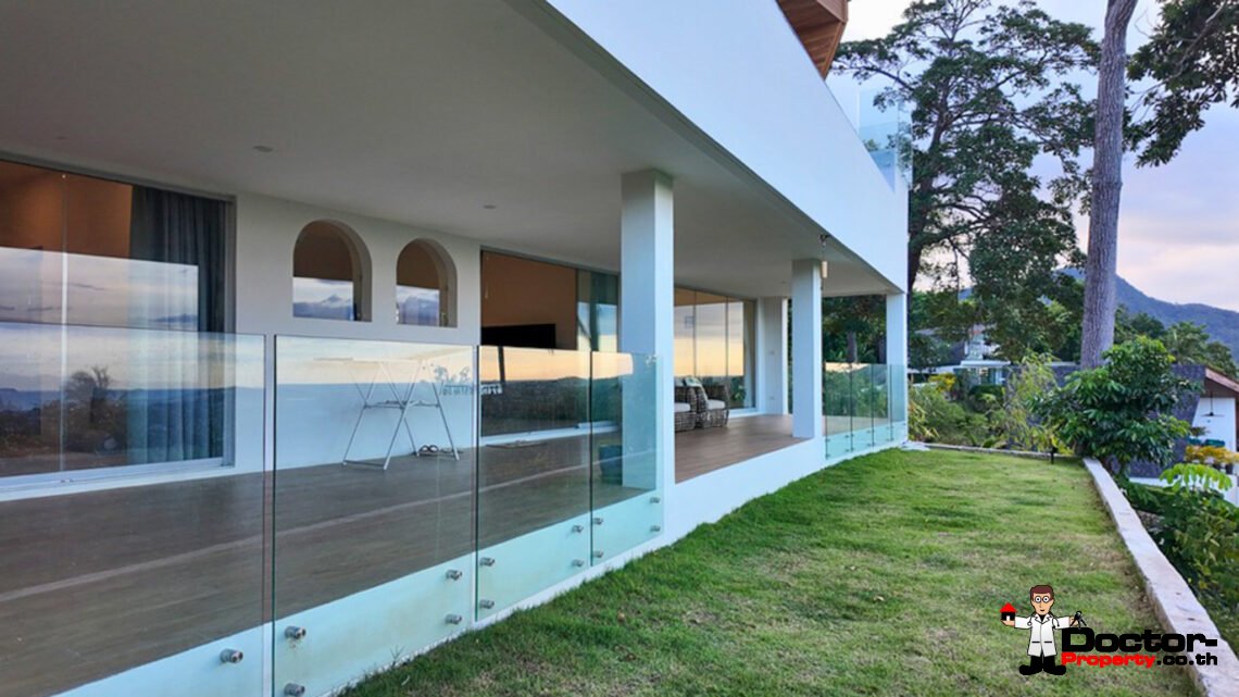 4 Bedroom Pool Villa with Sea View in Mae Nam, Koh Samui – For Sale