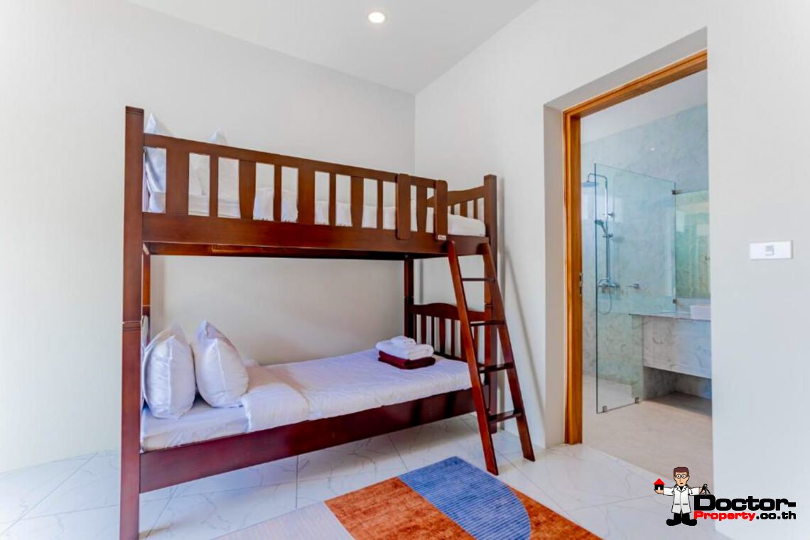 New Luxury 7 Bedroom Pool Villa with Stunning Sea View in Bo Phut, Koh Samui – For Sale