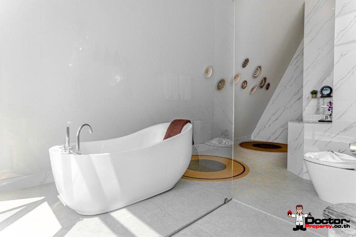 New Luxury 7 Bedroom Pool Villa with Stunning Sea View in Bo Phut, Koh Samui – For Sale