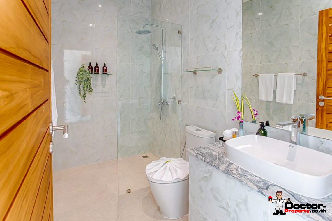 New Luxury 7 Bedroom Pool Villa with Stunning Sea View in Bo Phut, Koh Samui – For Sale