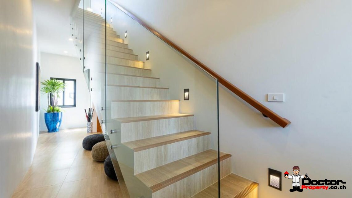 New Luxury 5 Bedroom Pool Villa with Stunning Sea View in Bo Phut, Koh Samui – For Sale