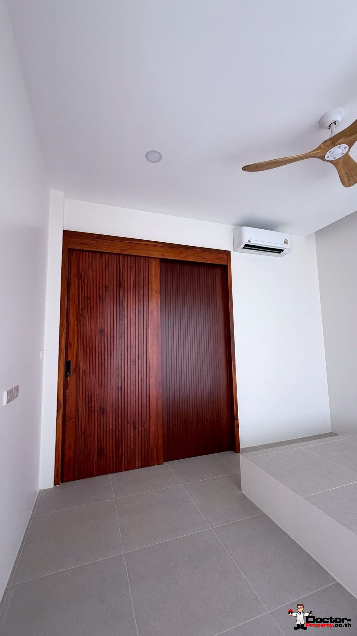 Tropical 3 Bedroom Pool Villa in Taling Ngam, Koh Samui – For Sale