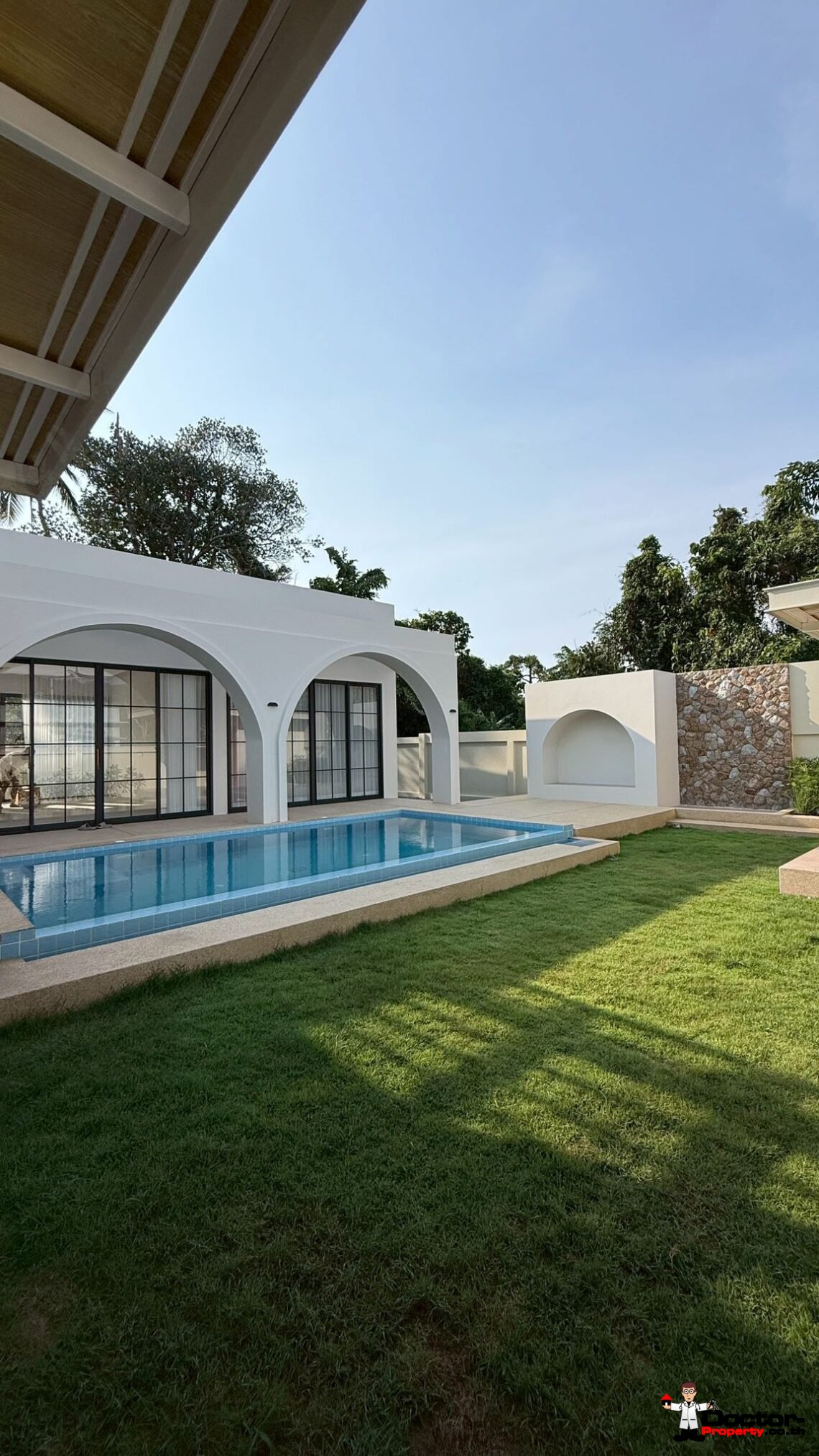 Tropical 3 Bedroom Pool Villa in Taling Ngam, Koh Samui – For Sale