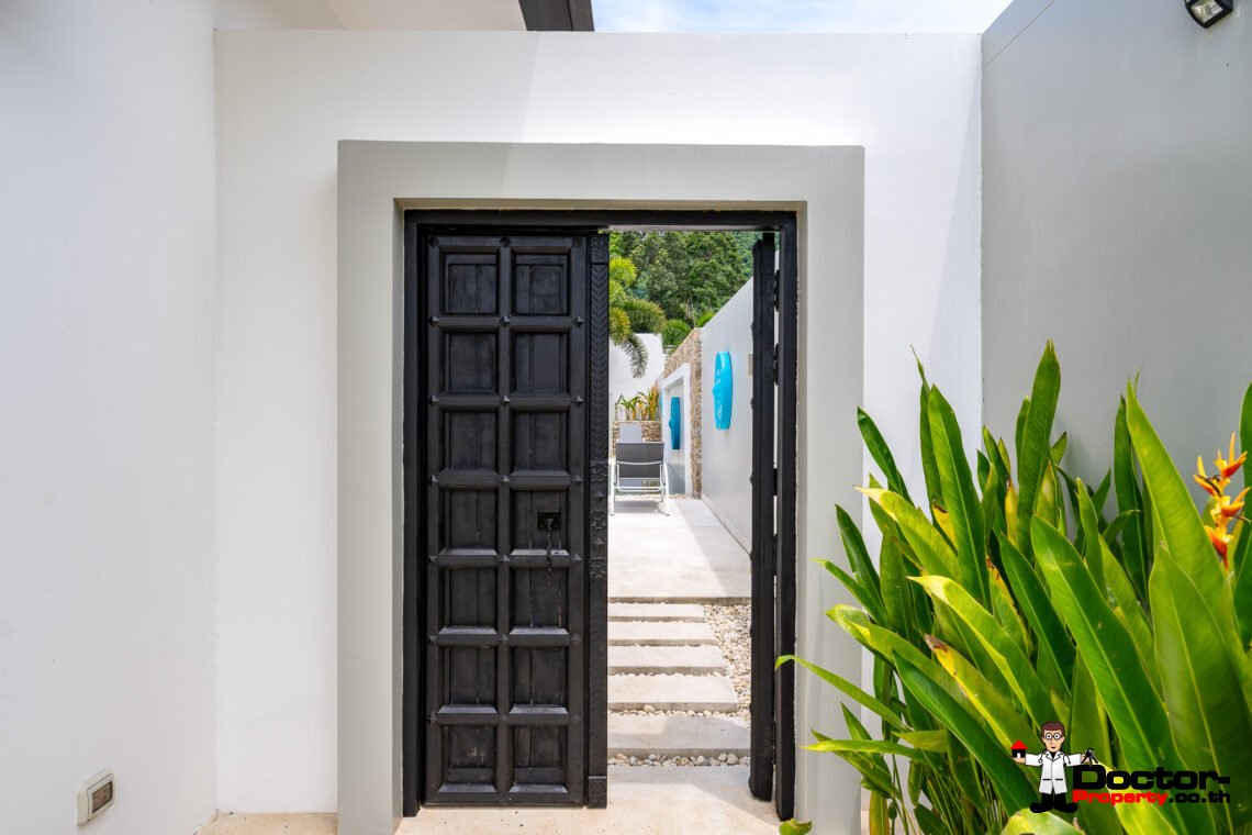 Modern 3 Bedroom Private Pool Villa in Mae Nam, Koh Samui – For Sale