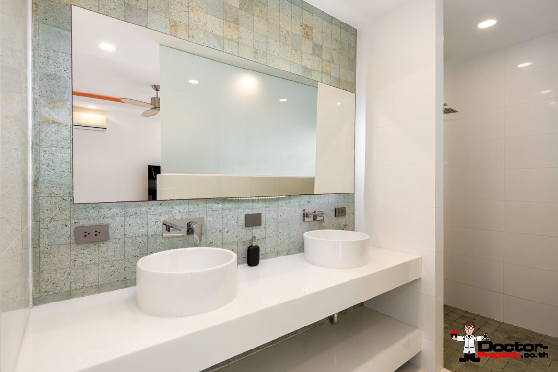 Modern 3 Bedroom Private Pool Villa in Mae Nam, Koh Samui – For Sale